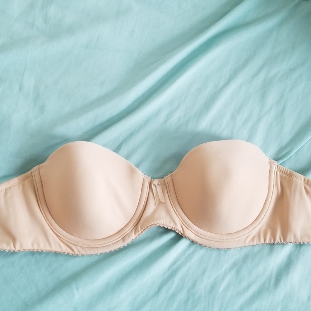 30% off if bundled w/another item! Strapless bra